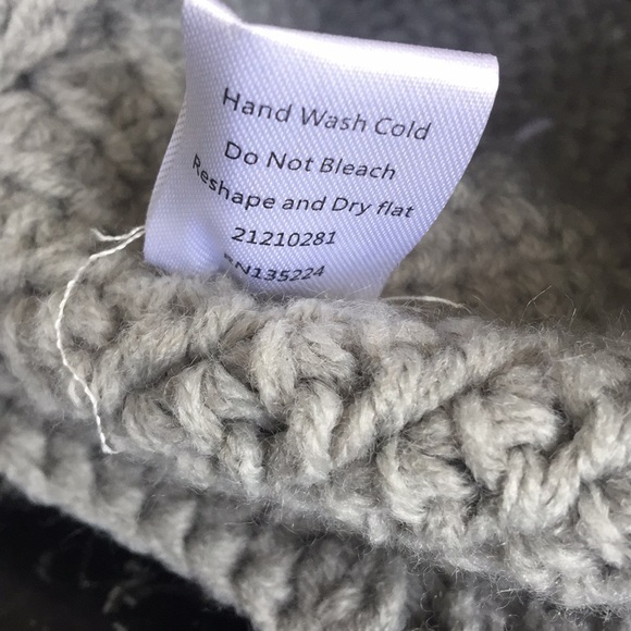 Adorable 💯 % Hand Crocheted and Knitted Ki… - Picture 5 of 5